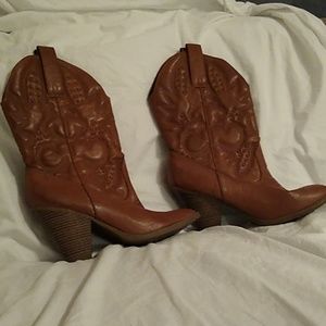 Brown boots